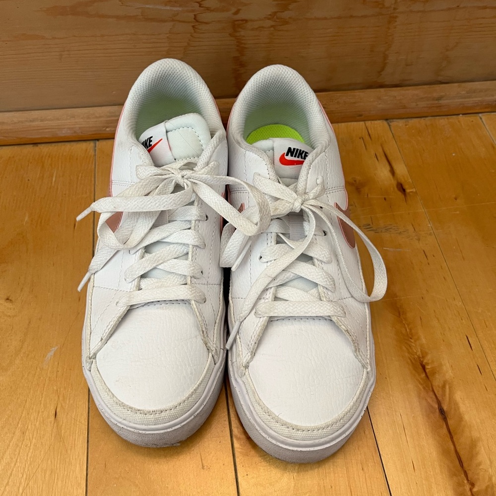 Nike sneakers - white and light pink size 6. Only worn handful of times